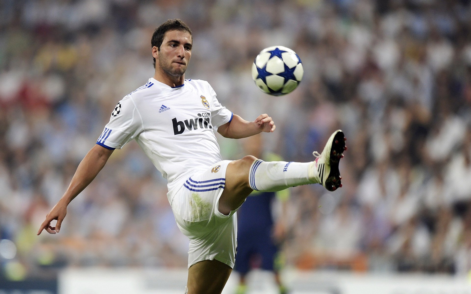 乐鱼体育-皇家马德里对亚特兰大